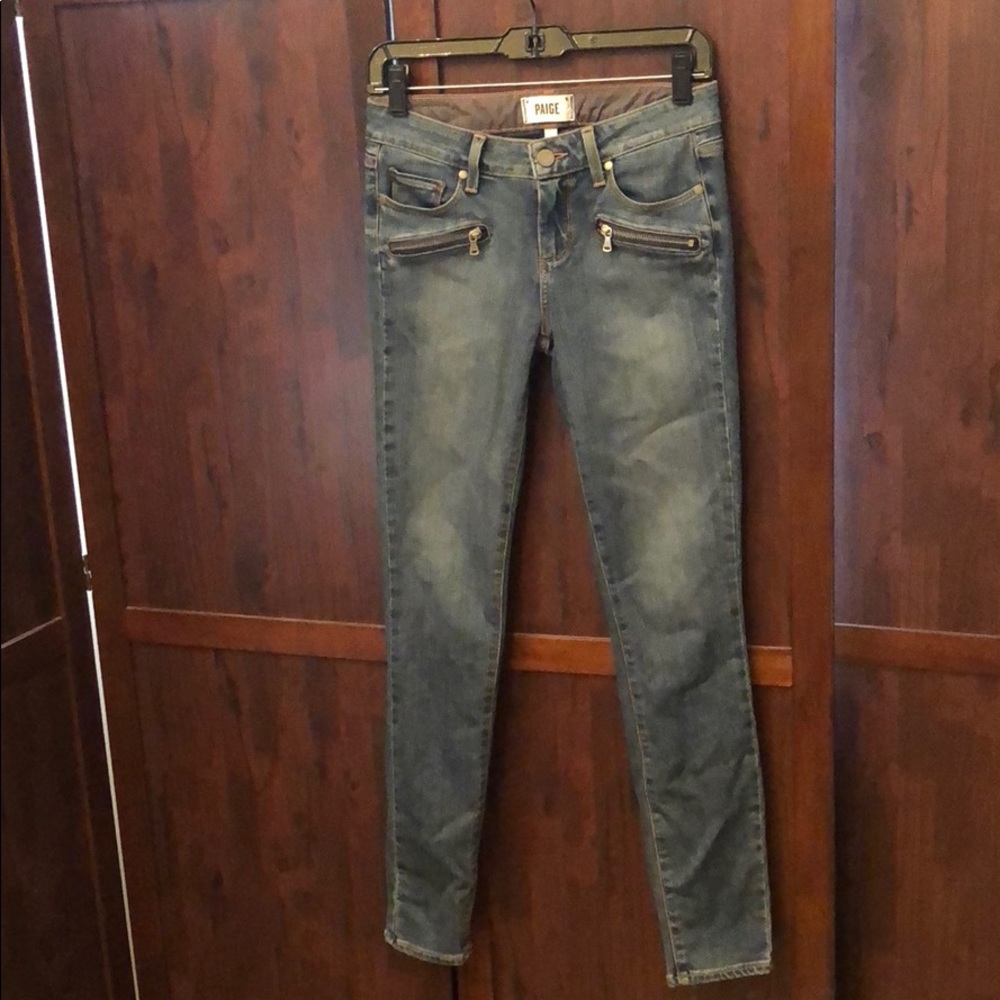Paige women’s size 26 indigo zip jeans